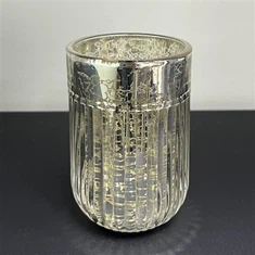 Detentur tal-pinzell tat-twaletta tal-ħġieġ imxaqqaq